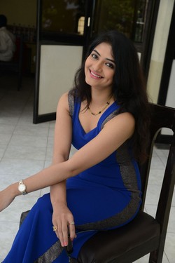 Kashmira Kulkarni Photo Gallery